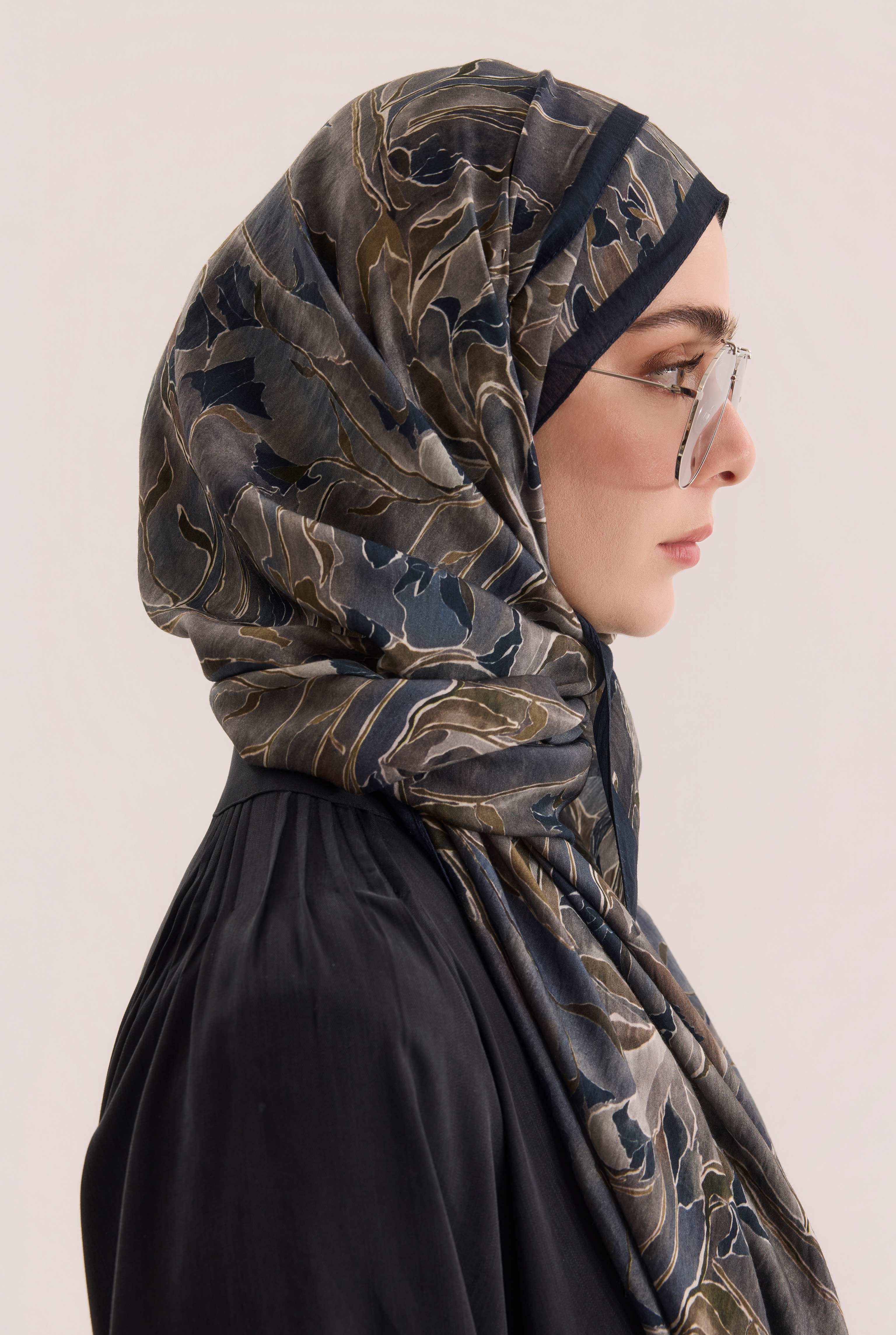 Frame Bloom Shawl Navy Blue - 4