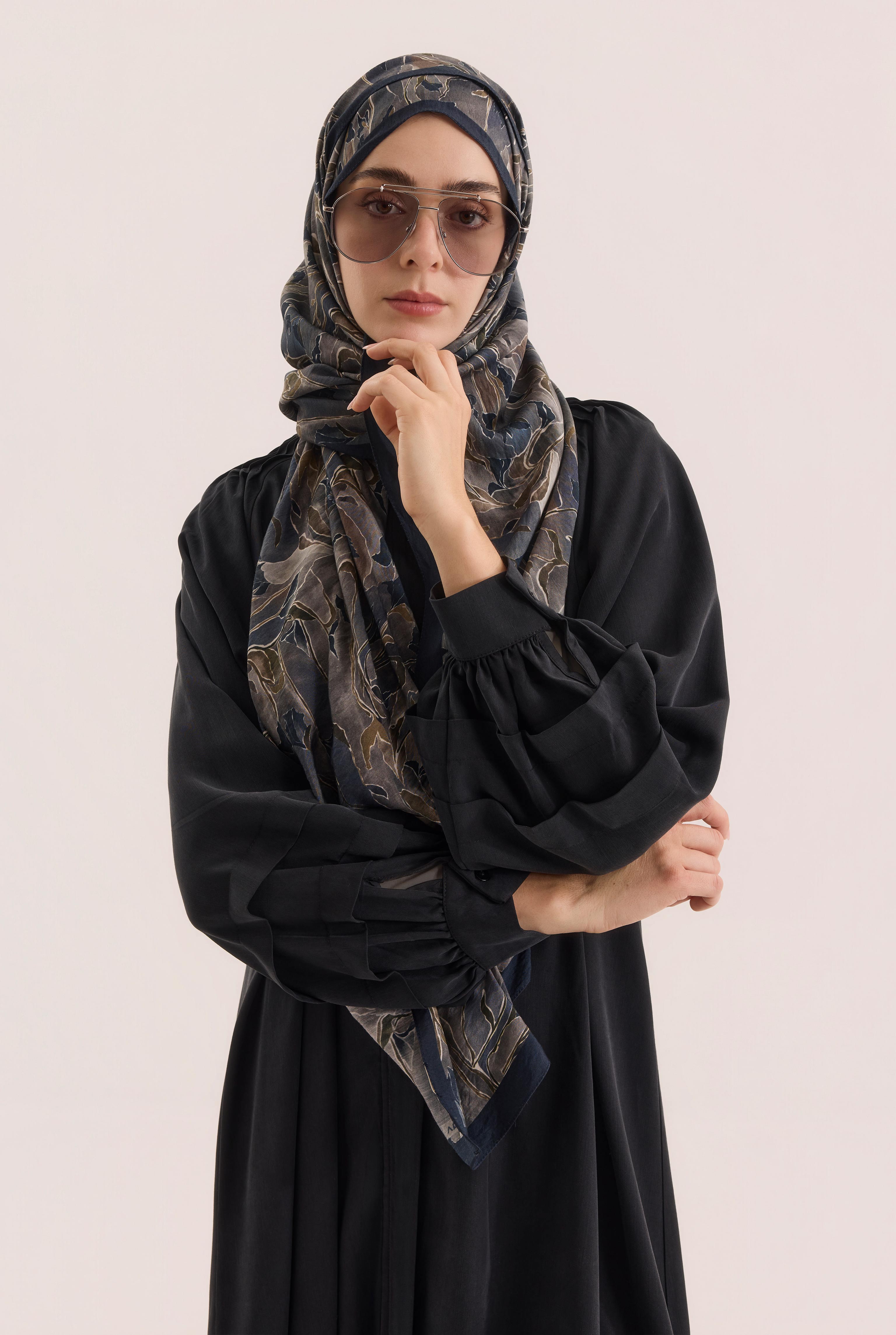 Frame Bloom Shawl Navy Blue - 2