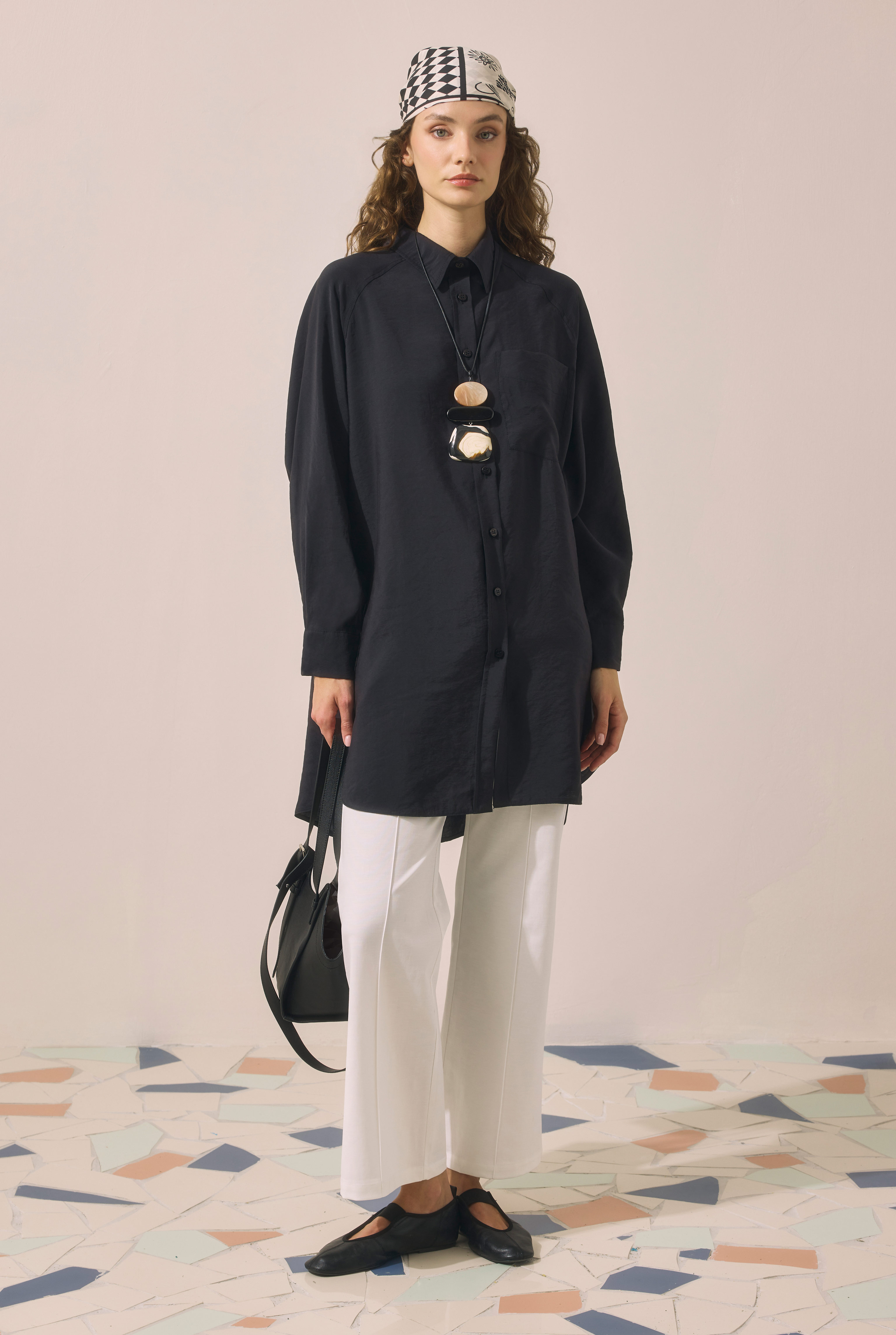 Raglan Sleeve Modal Shirt Black - HE-QA
