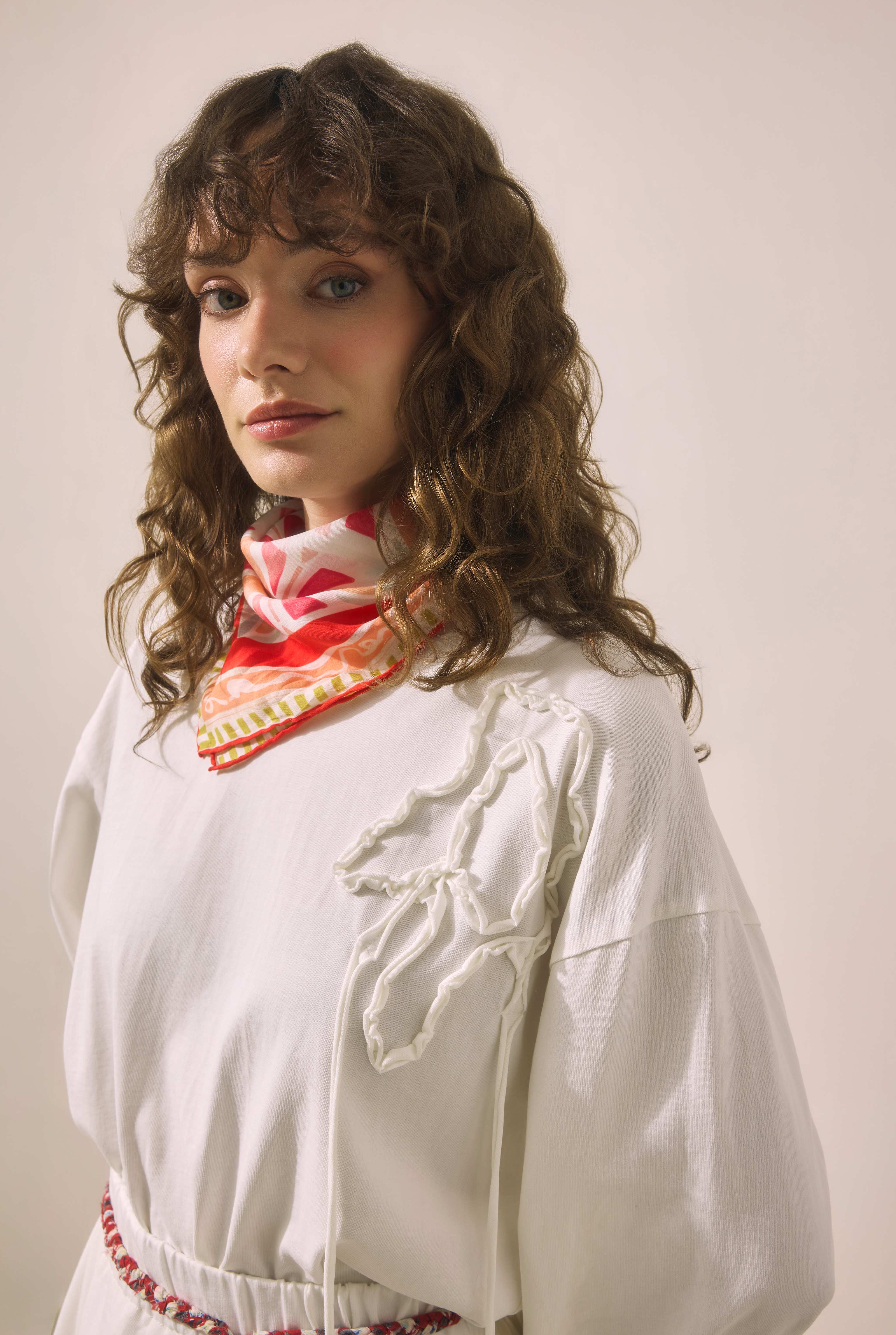 Embossed Embroidered Sweatshirt Ecru - 5