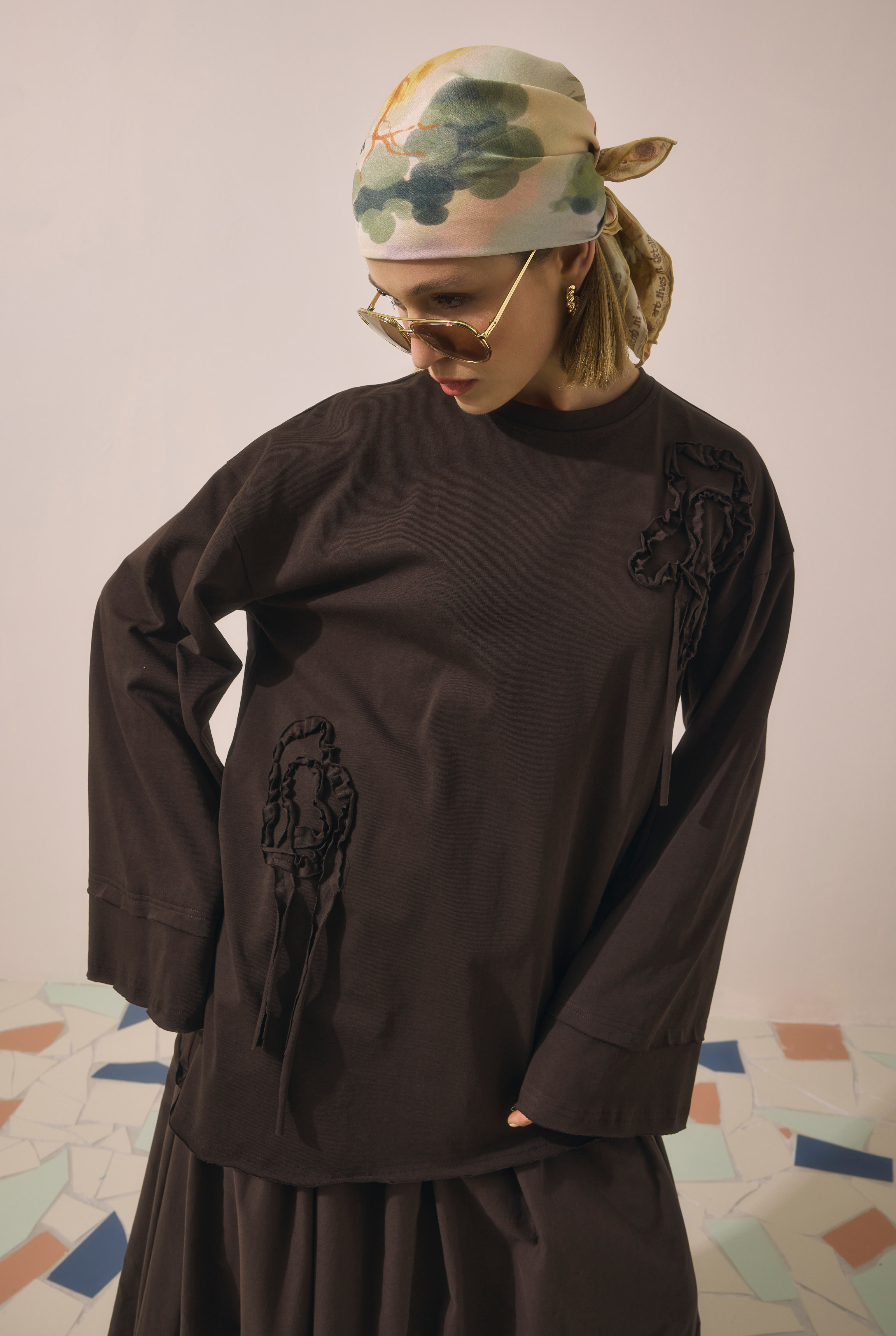 Embossed Embroidered Sweatshirt Brown - 4