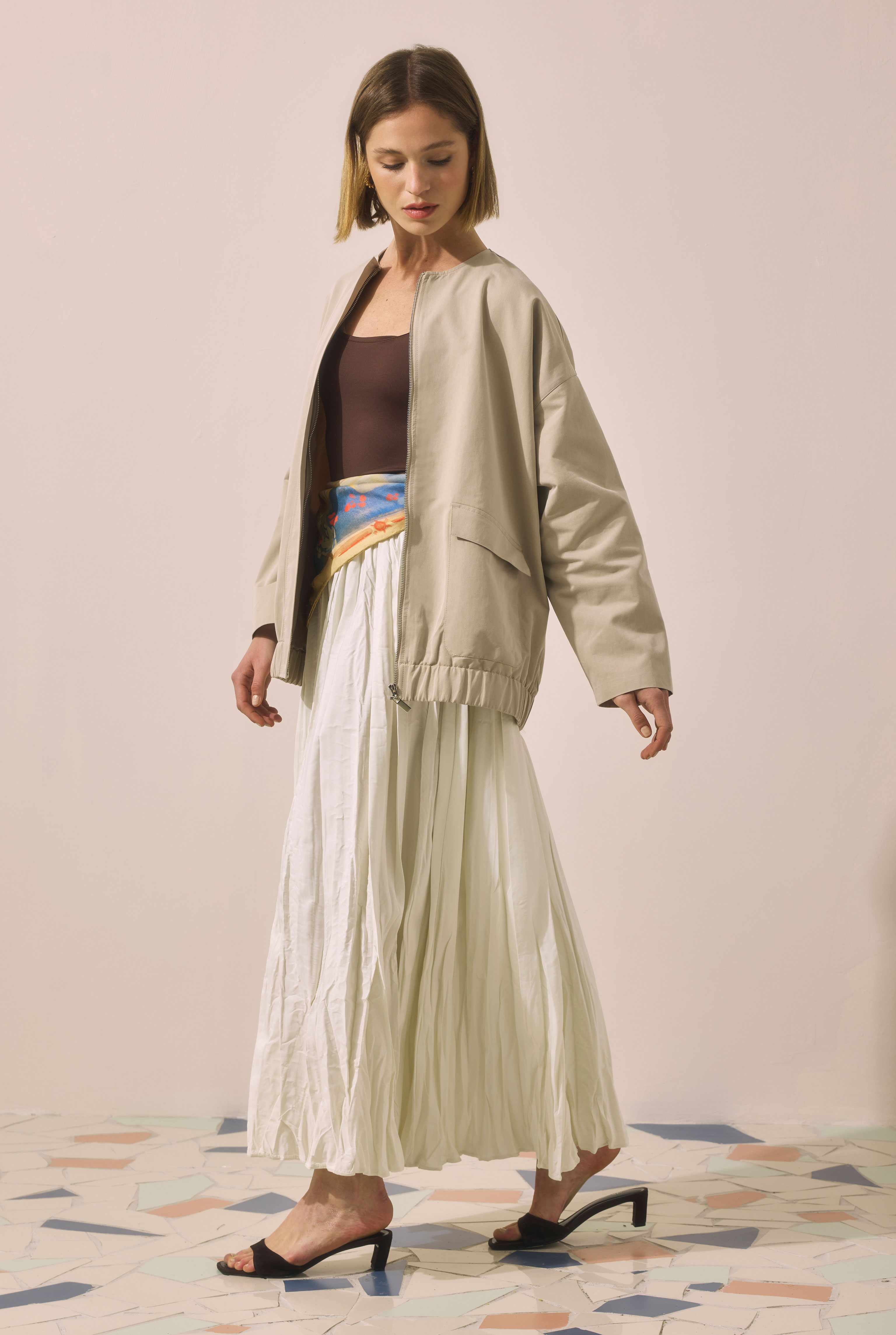 Wrinkled Seasonal Skirt Ecru - 3