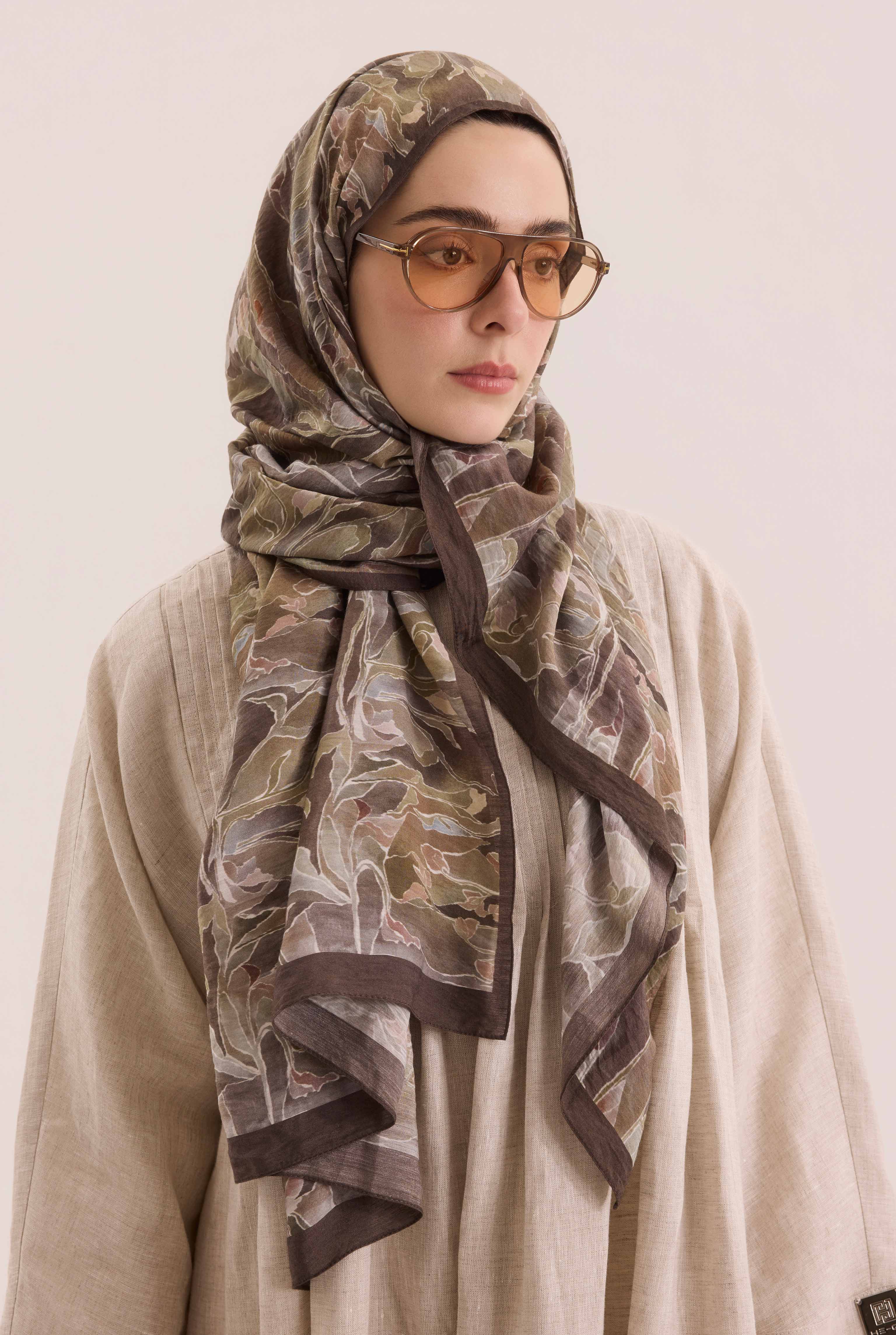 Frame Bloom Shawl Brown - HE-QA