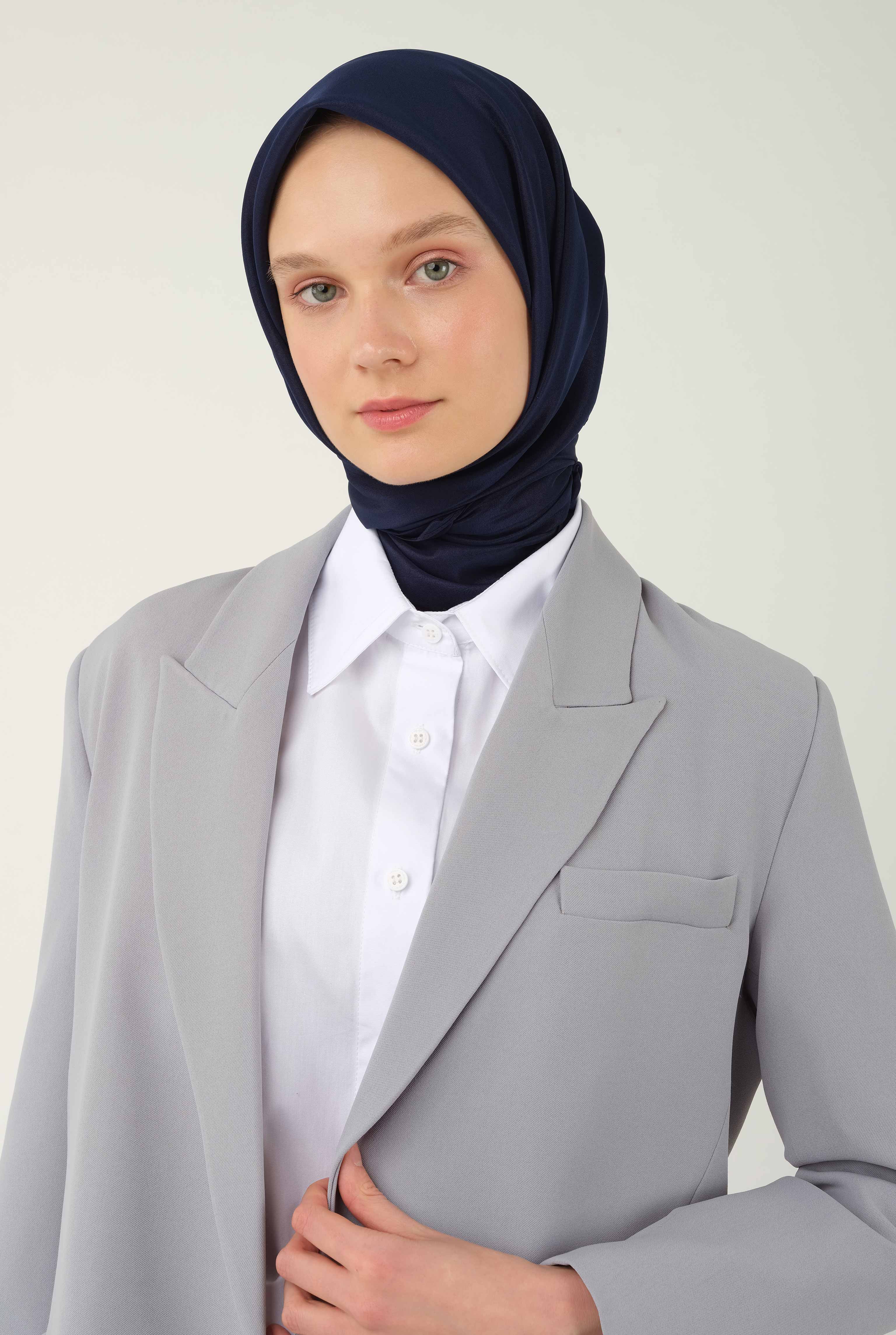 Soft Wrinkled Scarf Dark Navy Blue - 4