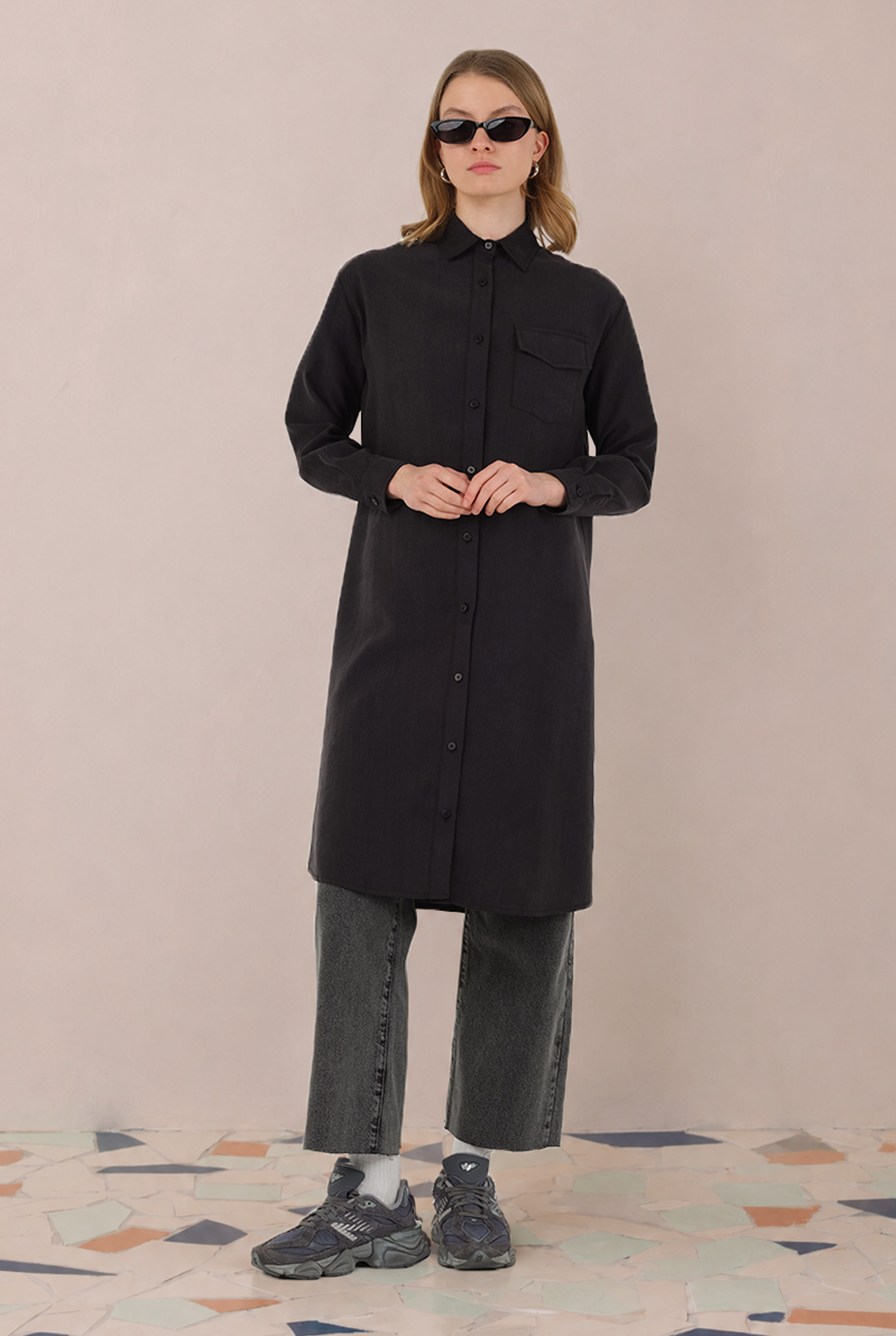 Partite Modal Shirt Black - HE-QA