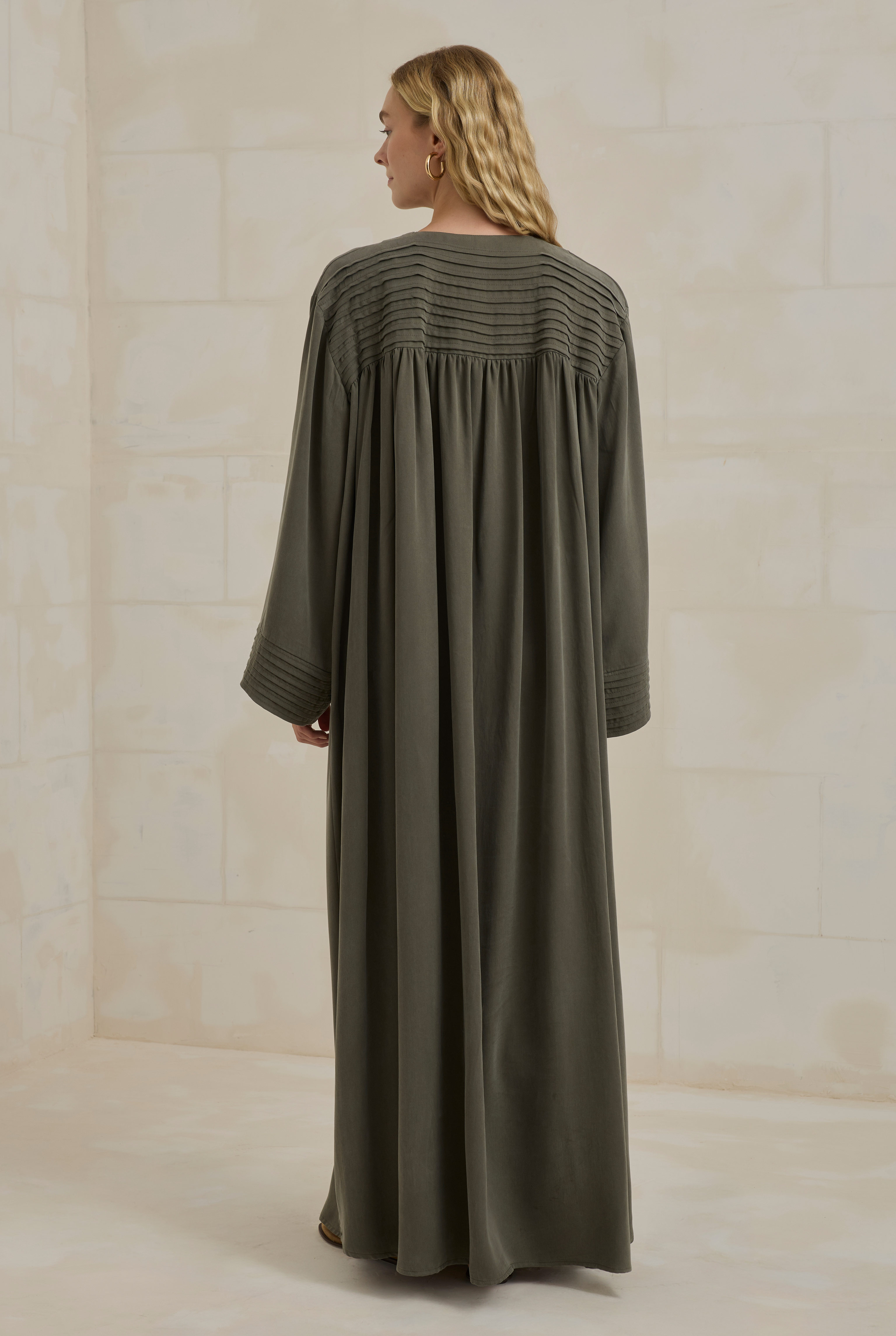 Pintuck Lyocell Abaya Khaki - 6