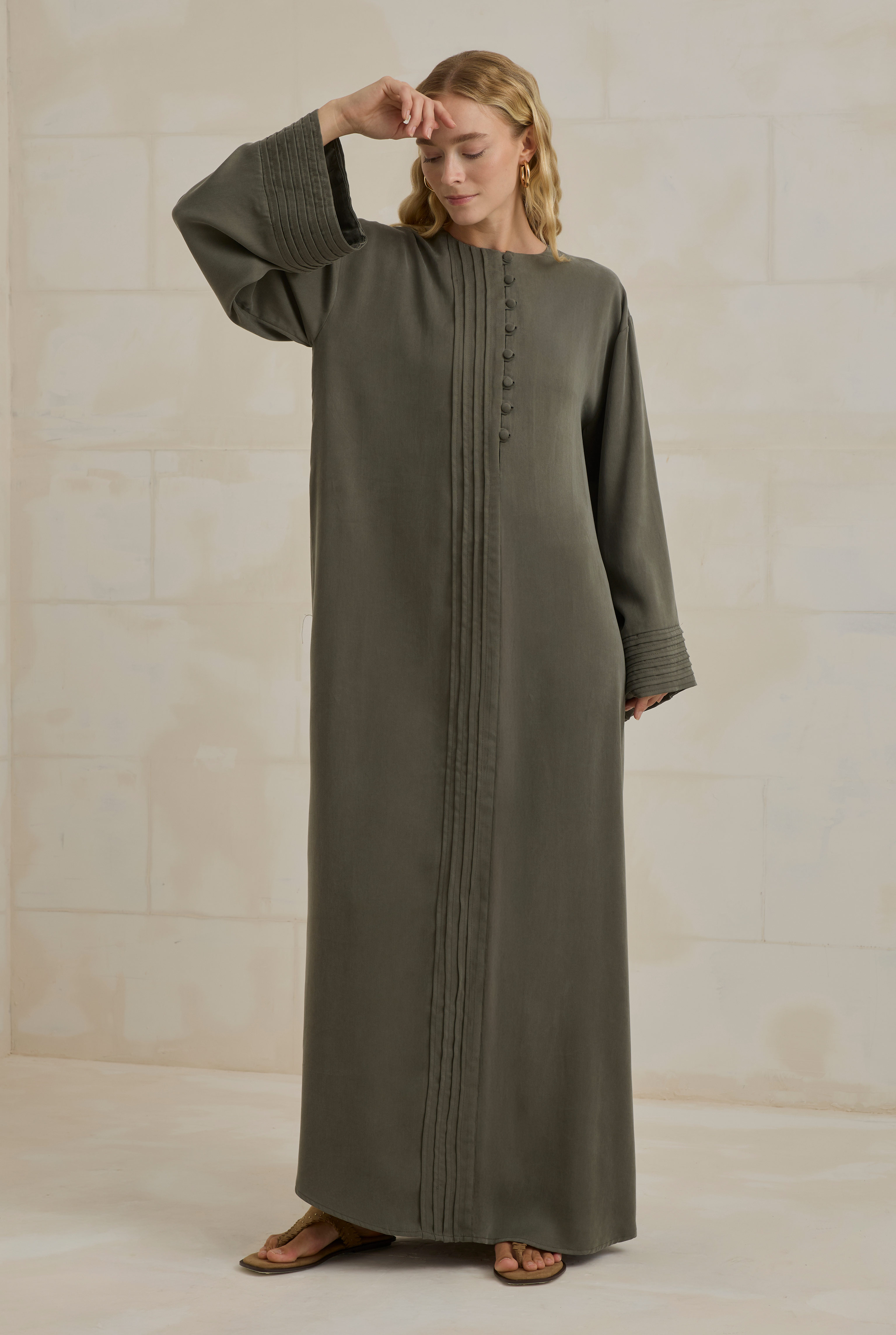Pintuck Lyocell Abaya Khaki - 3