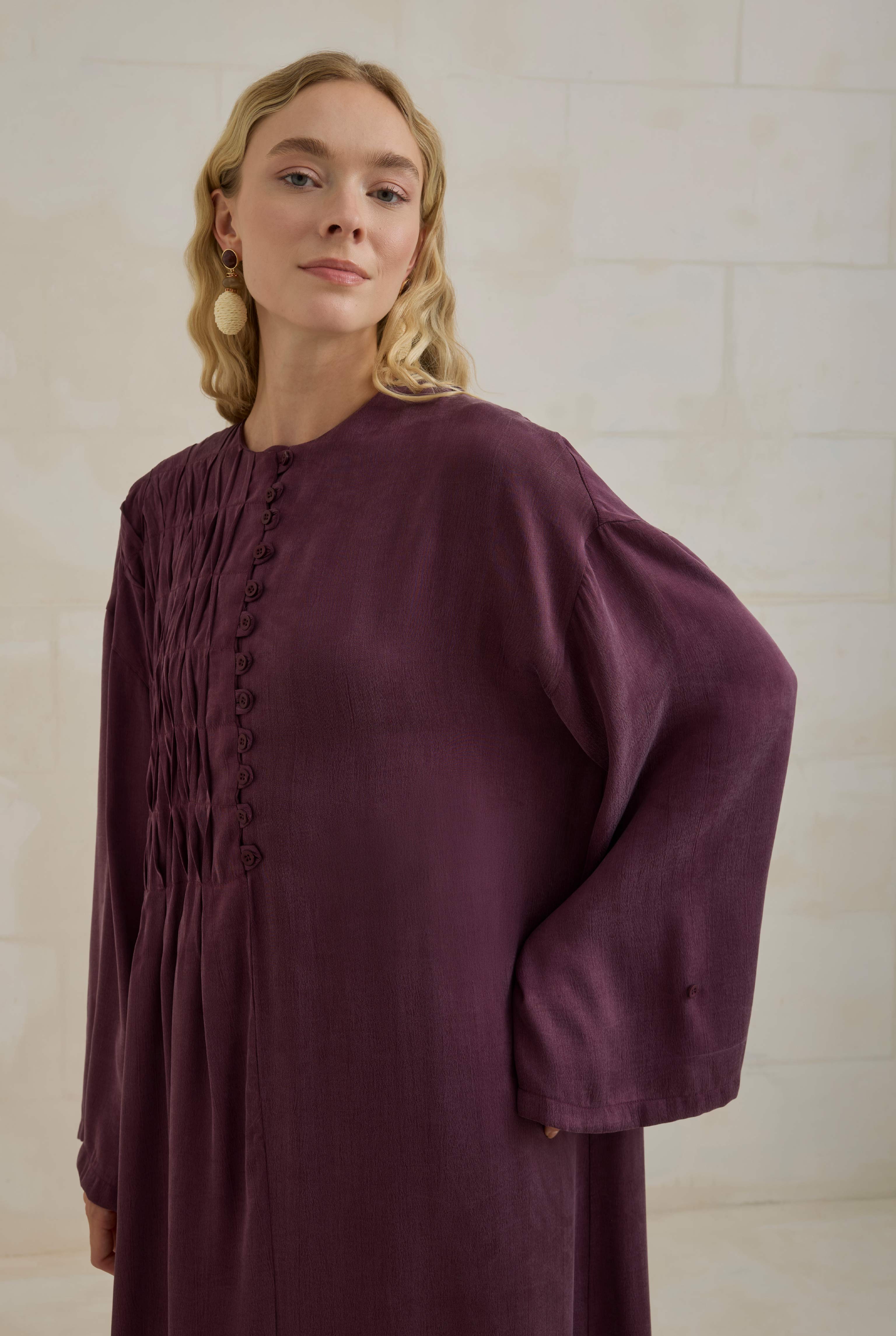 Pintuck Detail Lyocell Abaya Bordeaux - 4