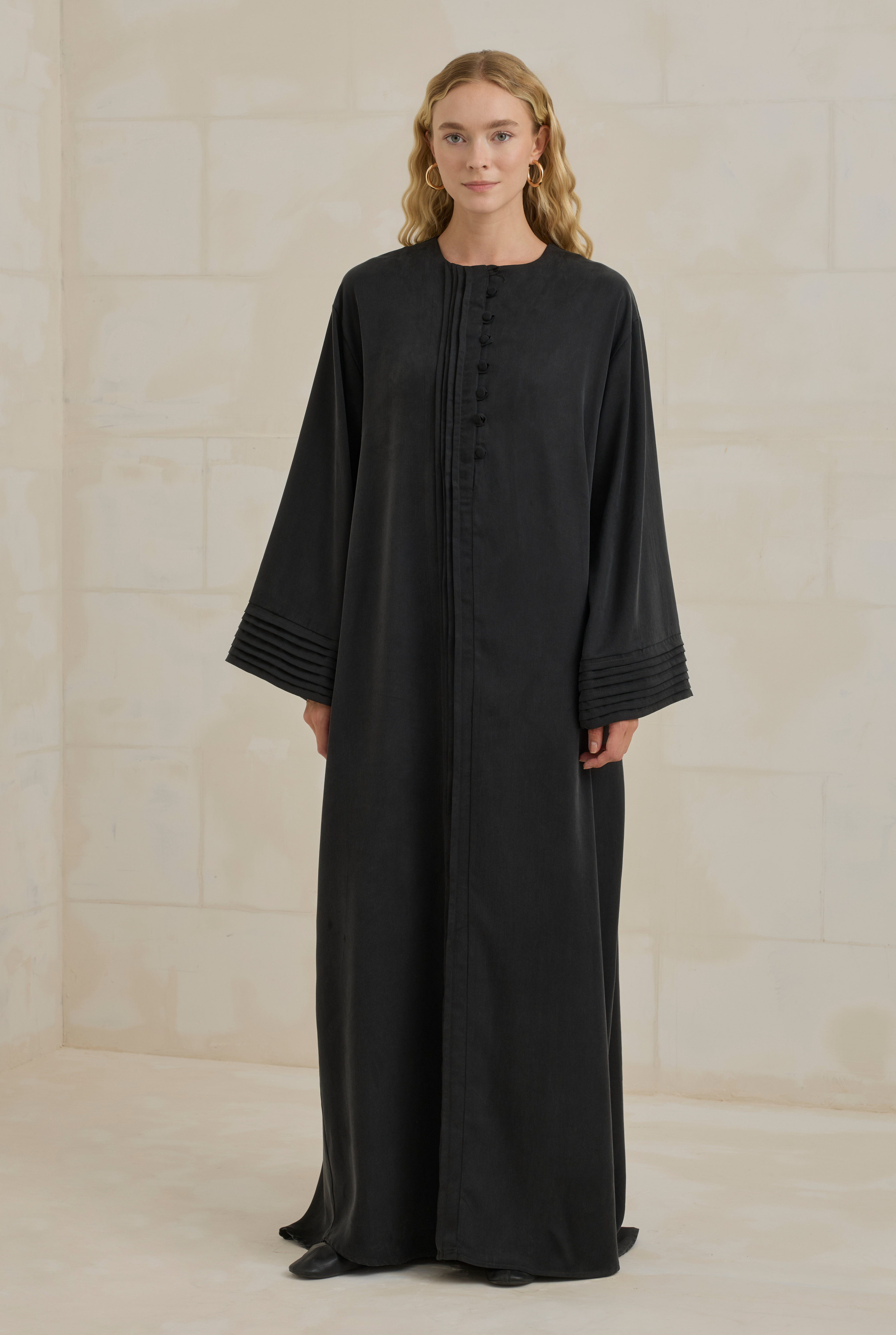 Pintuck Lyocell Abaya Black - HE-QA