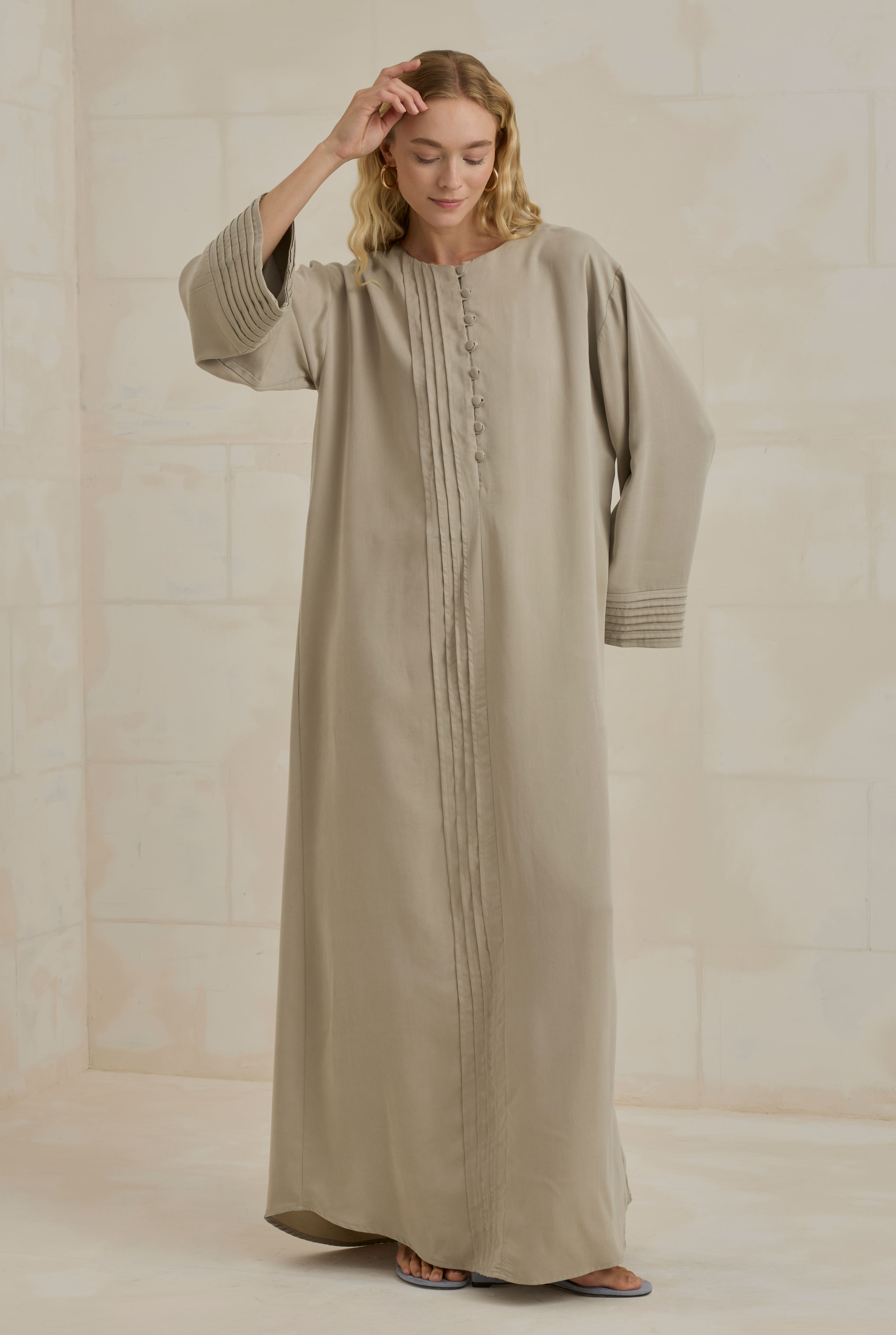 Pintuck Lyocell Abaya Bone - 3