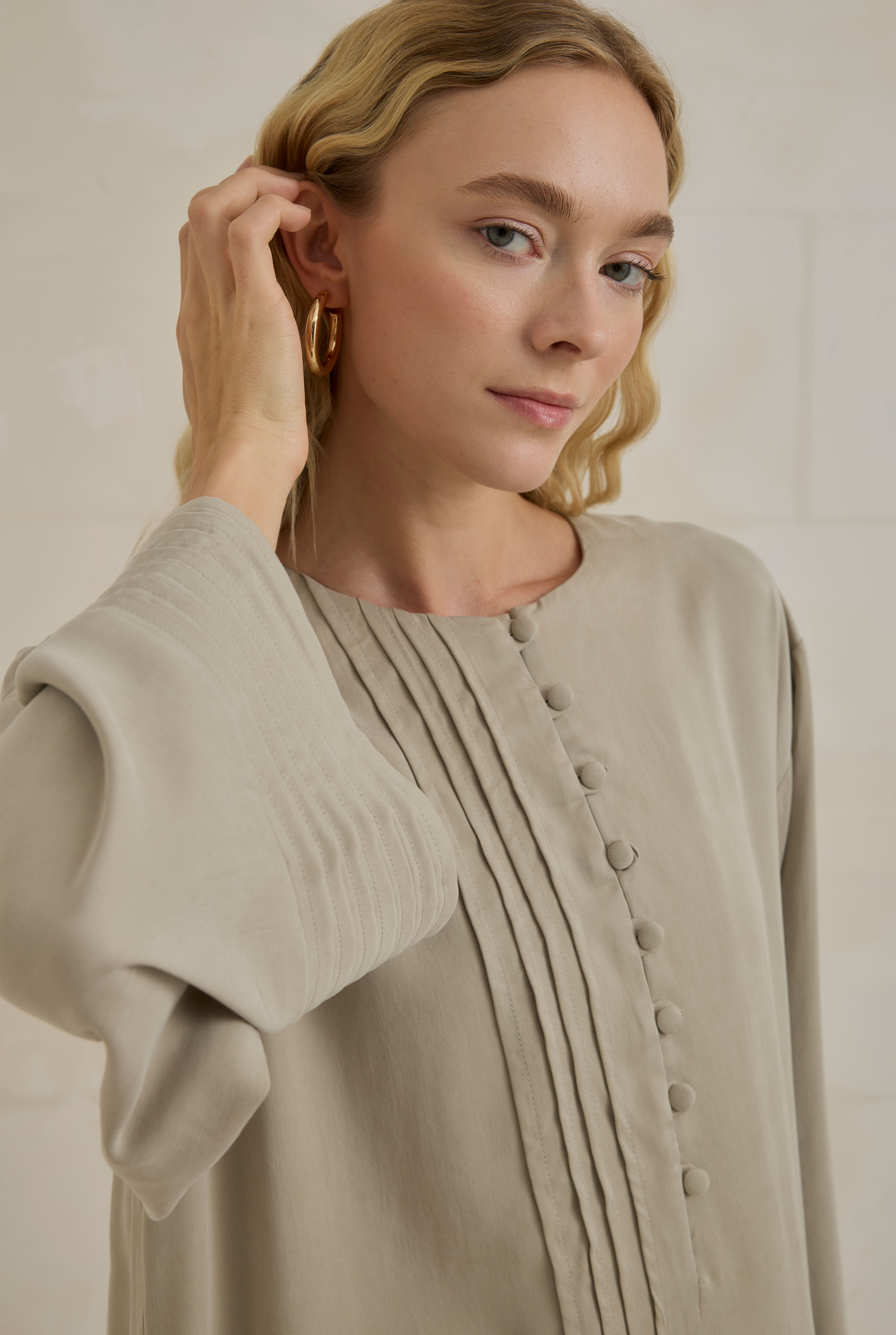 Pintuck Lyocell Abaya Bone - 5