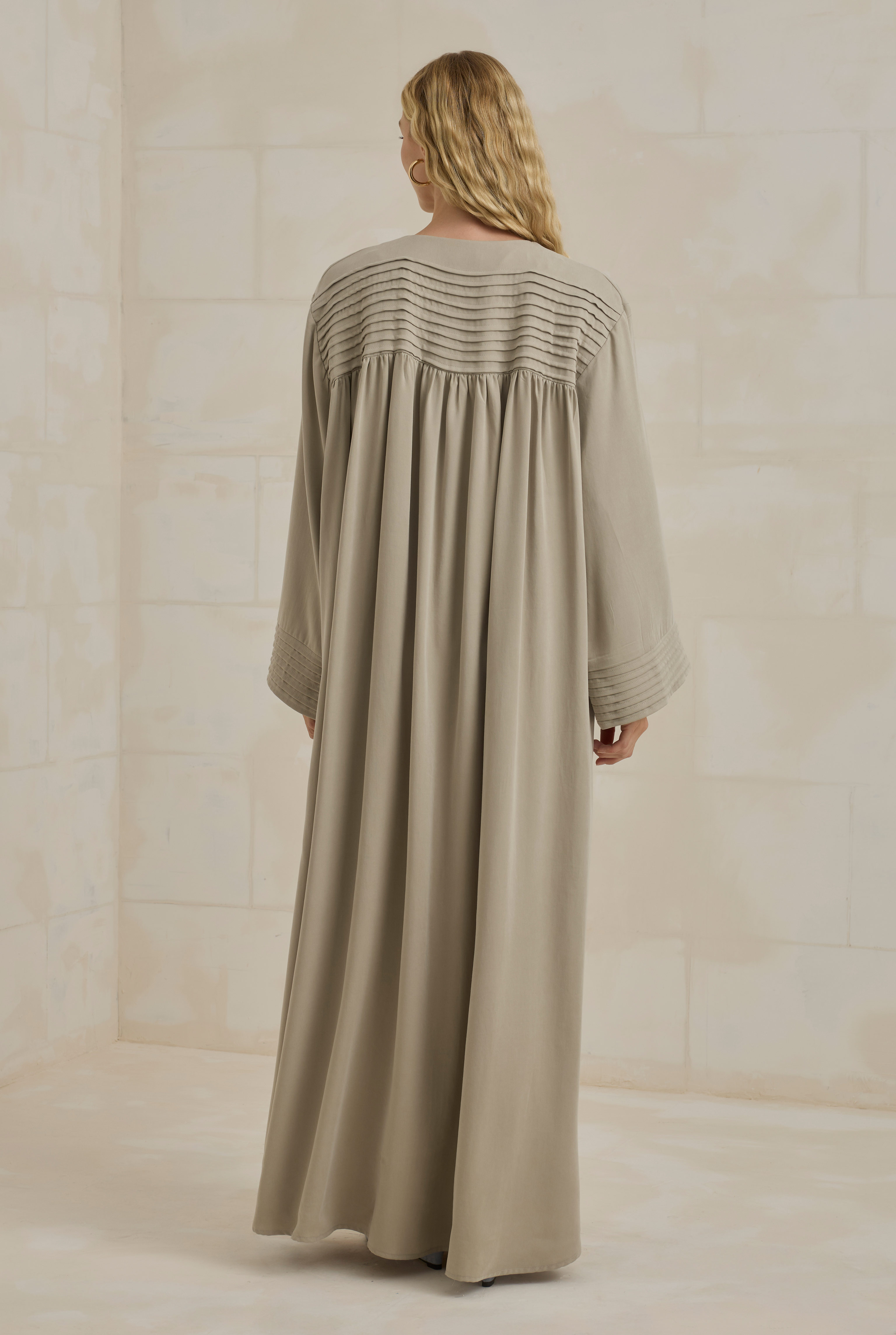 Pintuck Lyocell Abaya Bone - 4