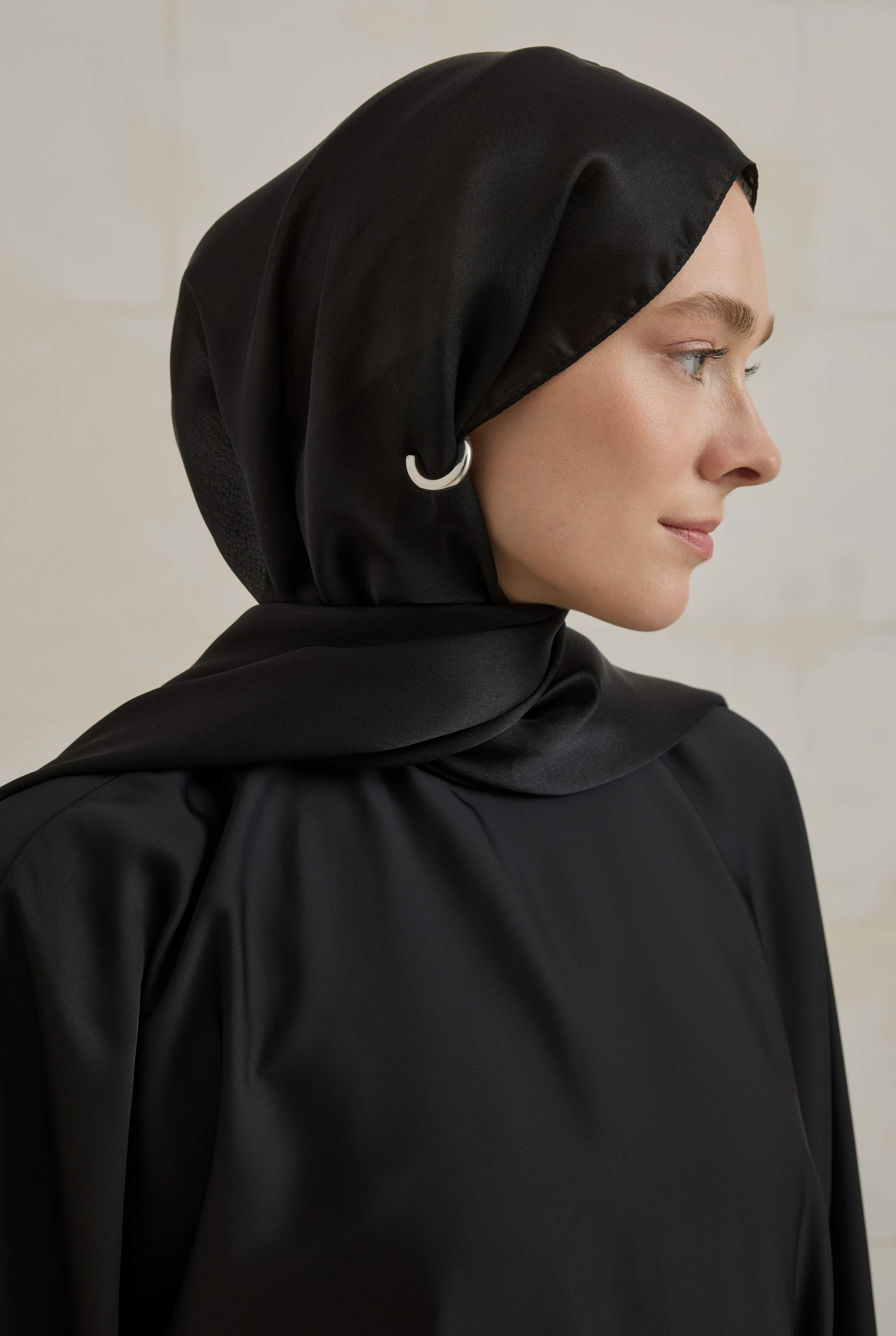 Janjan Pearl Shawl Black - 2