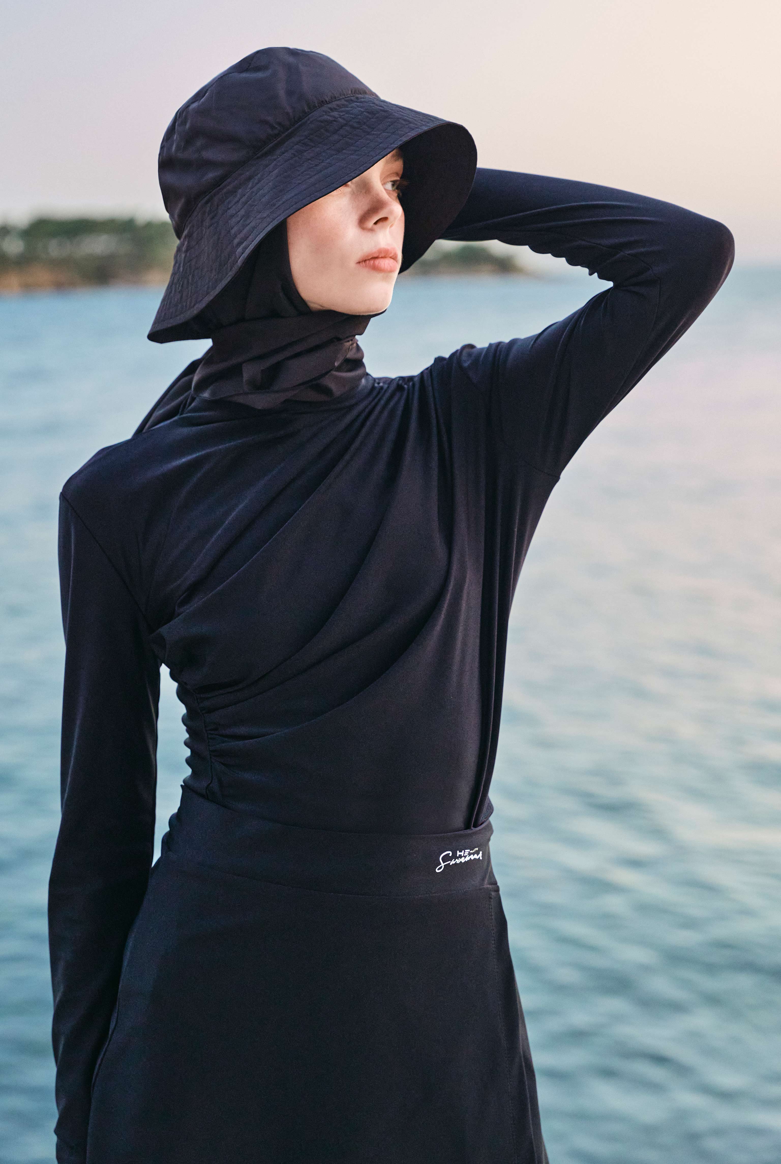 Black Swim Shawl With Hat - HE-QA
