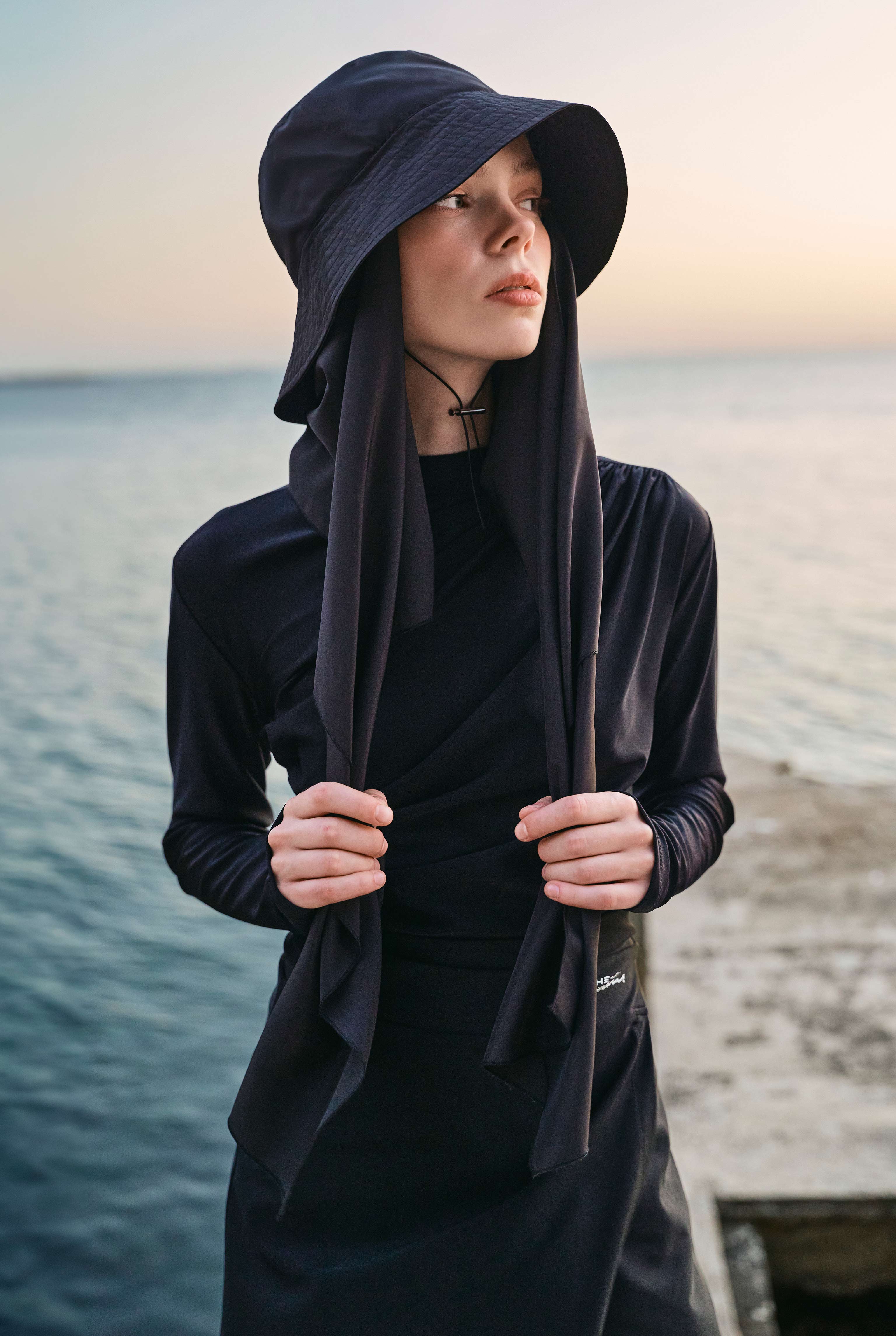 Black Swim Shawl With Hat - 3